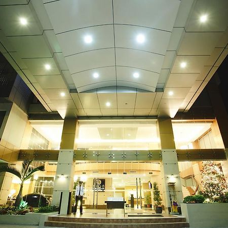 Big 8 Corporate Hotel Tagum Exterior foto