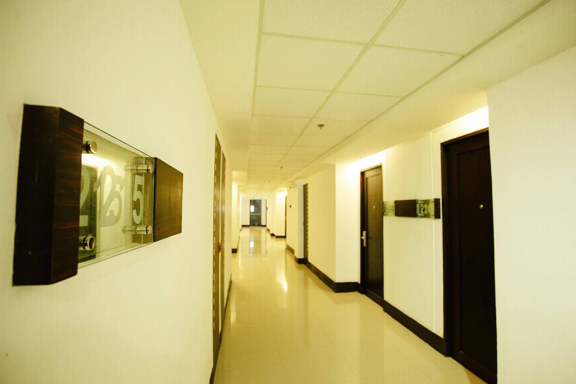 Big 8 Corporate Hotel Tagum Exterior foto